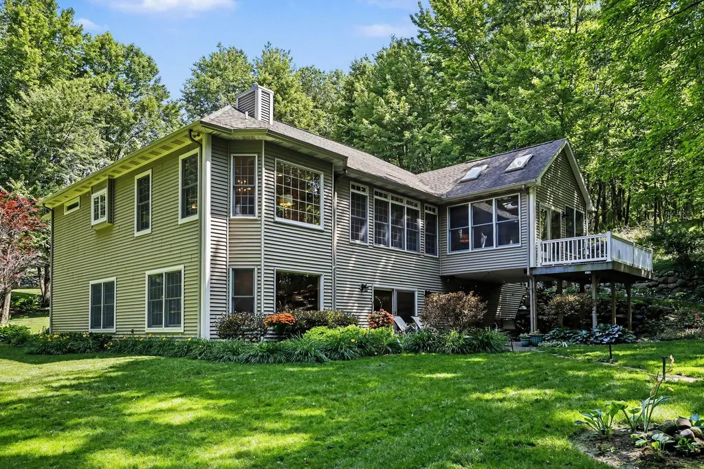 9428 Marshwood Drive Richland Township MI 49083