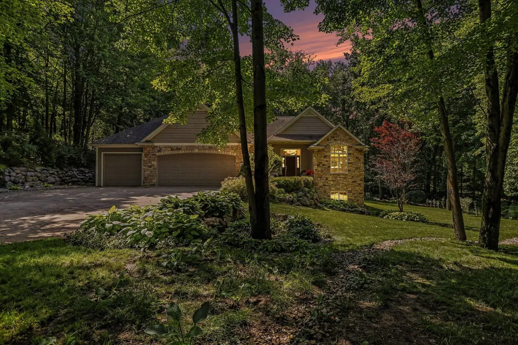 9428 Marshwood Drive Richland Township MI 49083