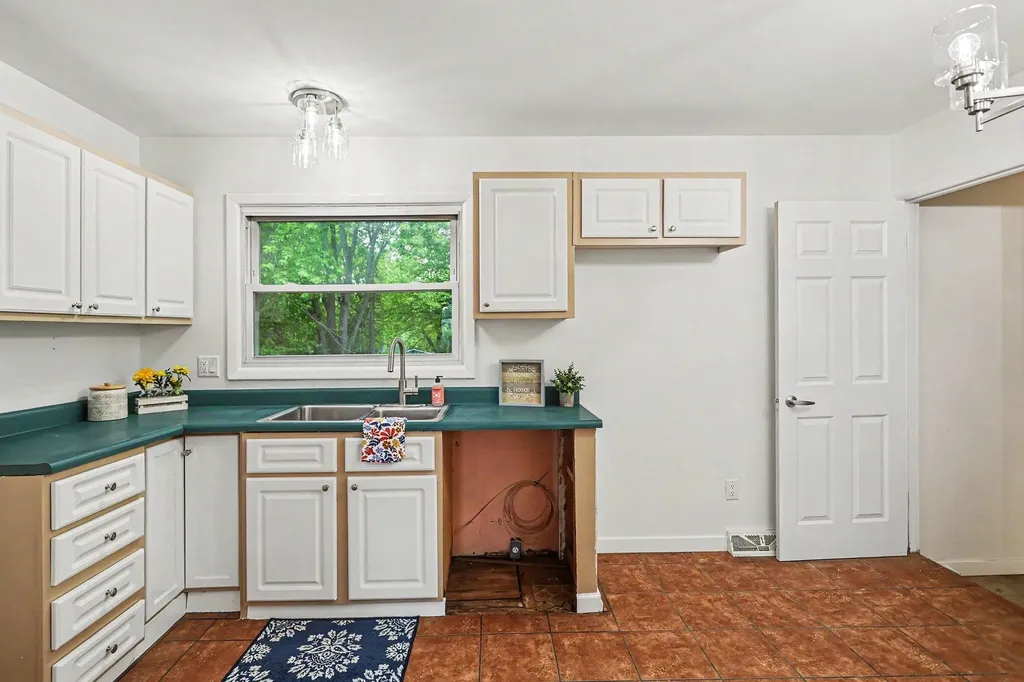 168 Homecrest Road Bedford Charter Township MI 49037