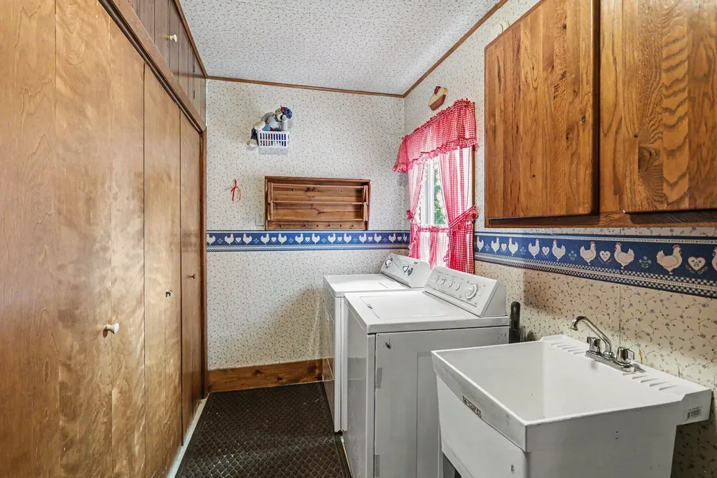 8596 S 36th Street S Pavilion Township MI 49088