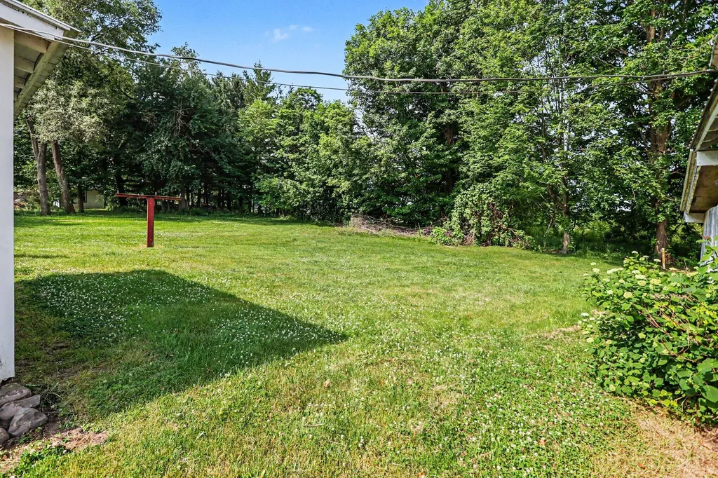 8596 S 36th Street S Pavilion Township MI 49088