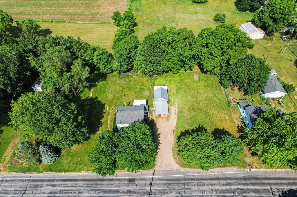 8596 S 36th Street S Pavilion Township MI 49088