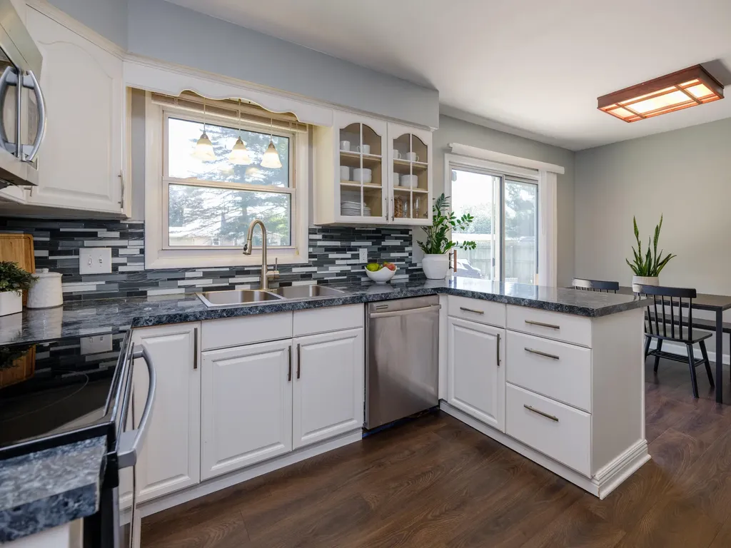 575 Kimberly Street Comstock Charter Township MI 49053