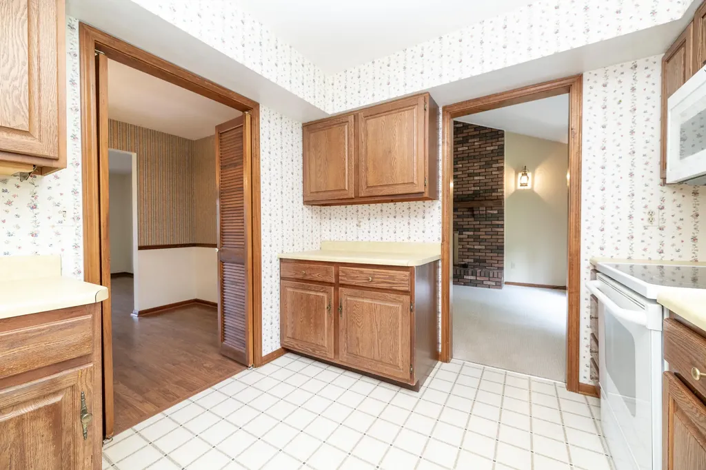 6124 Old Log Trail Oshtemo Charter Township MI 49009
