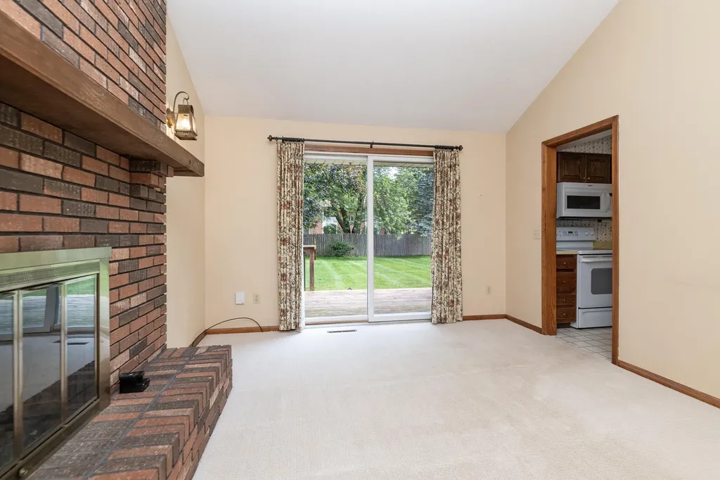 6124 Old Log Trail Oshtemo Charter Township MI 49009