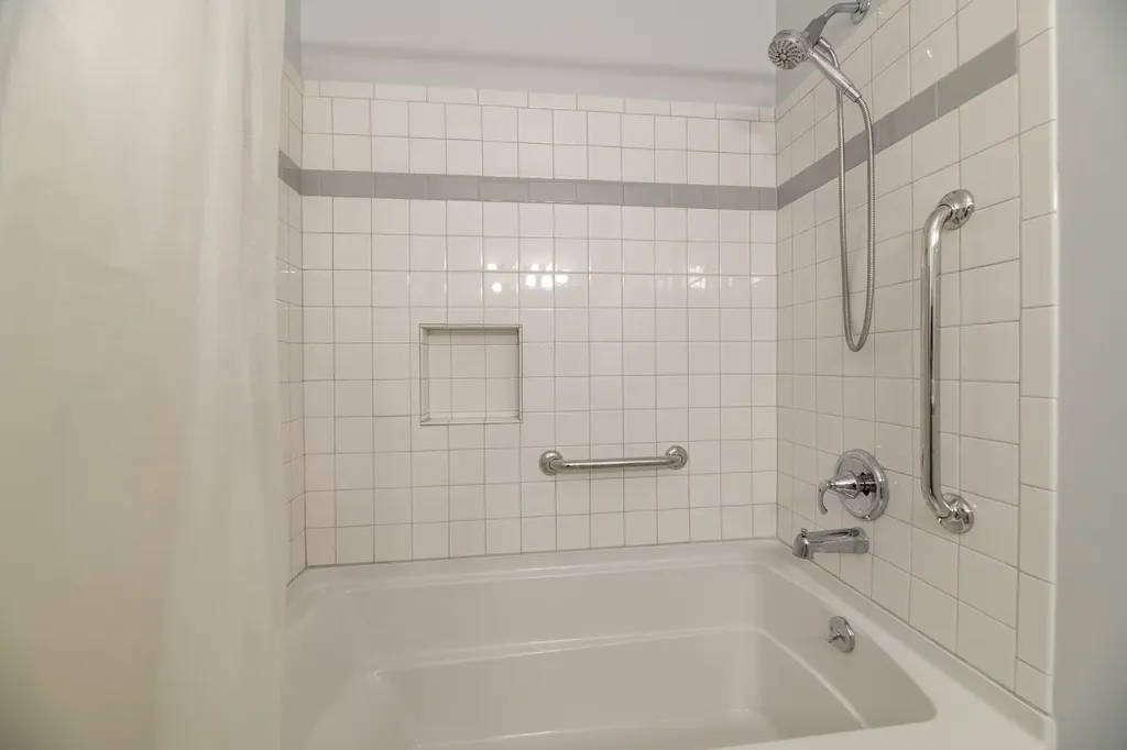 6124 Old Log Trail Oshtemo Charter Township MI 49009