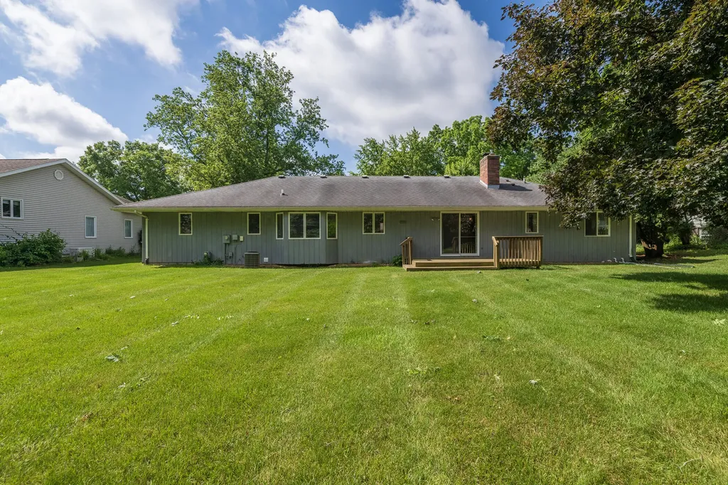 6124 Old Log Trail Oshtemo Charter Township MI 49009