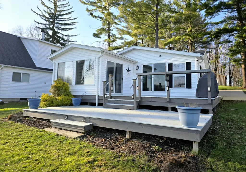 3726 Peterson Drive Cheshire Township MI 49055