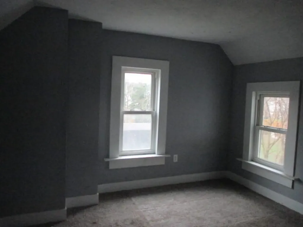 120 Hillsborough Street Hartford City MI 49057