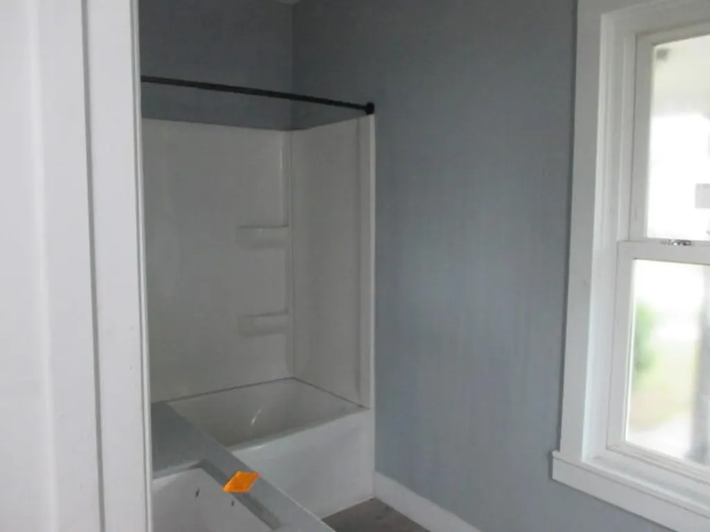 120 Hillsborough Street Hartford City MI 49057