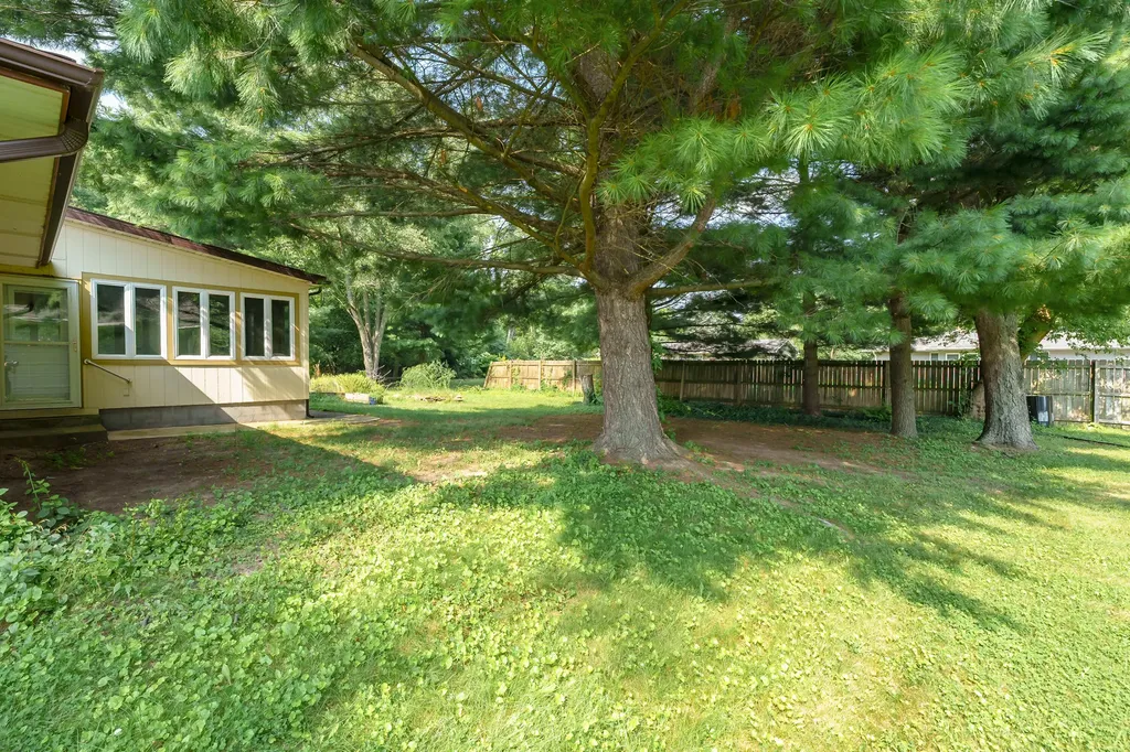 8218 N 37th Street Ross Township MI 49083