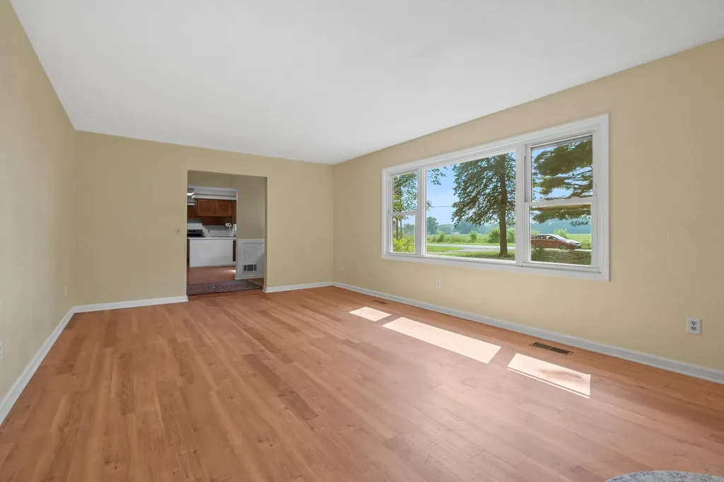 8218 N 37th Street Ross Township MI 49083