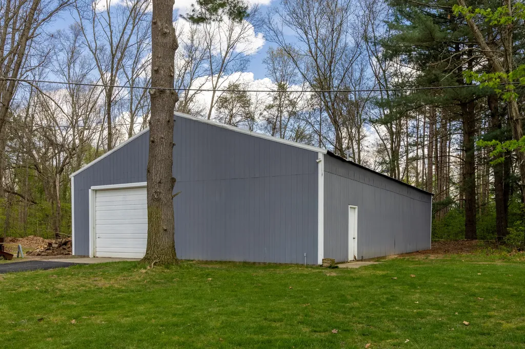 26641 60th Avenue Antwerp Township MI 49071