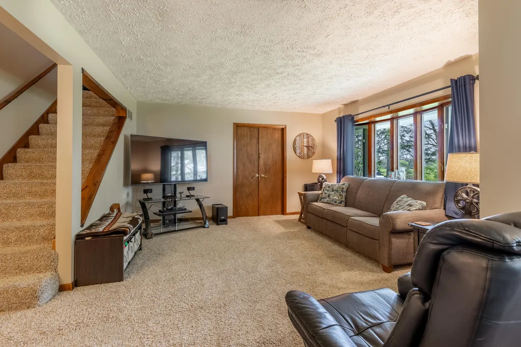 26641 60th Avenue Antwerp Township MI 49071