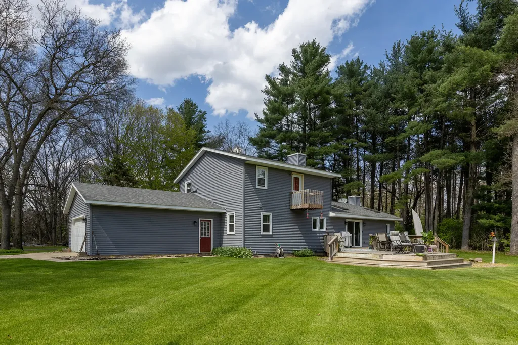 26641 60th Avenue Antwerp Township MI 49071