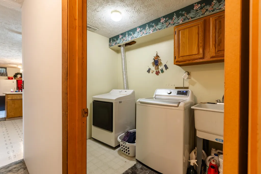26641 60th Avenue Antwerp Township MI 49071