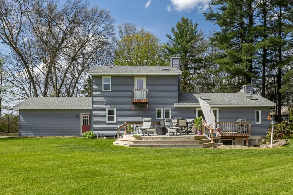 26641 60th Avenue Antwerp Township MI 49071
