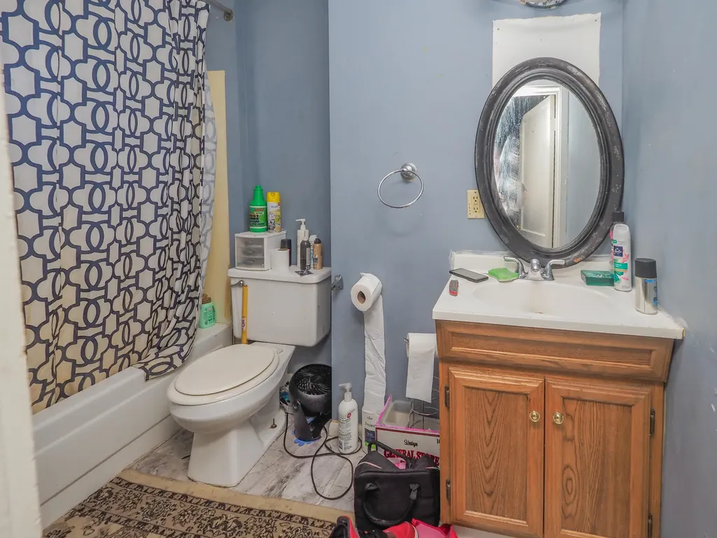 521 Pearl Street Kalamazoo City MI 49007