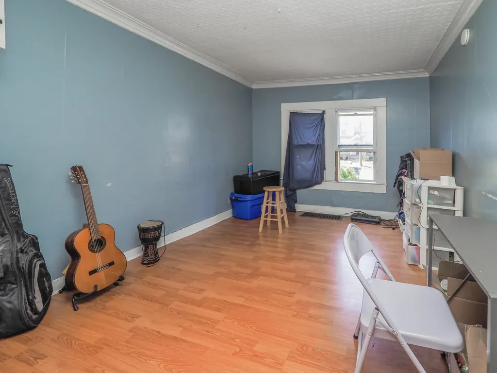 521 Pearl Street Kalamazoo City MI 49007