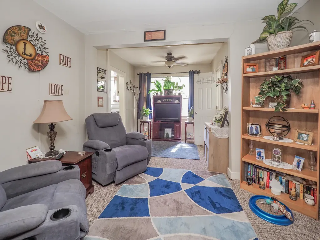 521 Pearl Street Kalamazoo City MI 49007