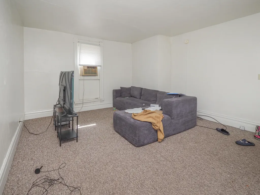 521 Pearl Street Kalamazoo City MI 49007