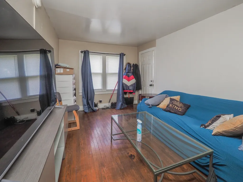 521 Pearl Street Kalamazoo City MI 49007