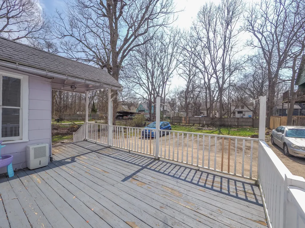 731 Village Street Kalamazoo City MI 49008