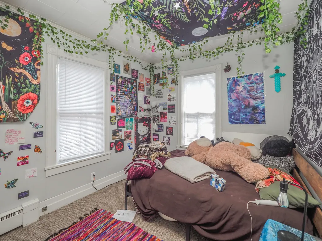 731 Village Street Kalamazoo City MI 49008