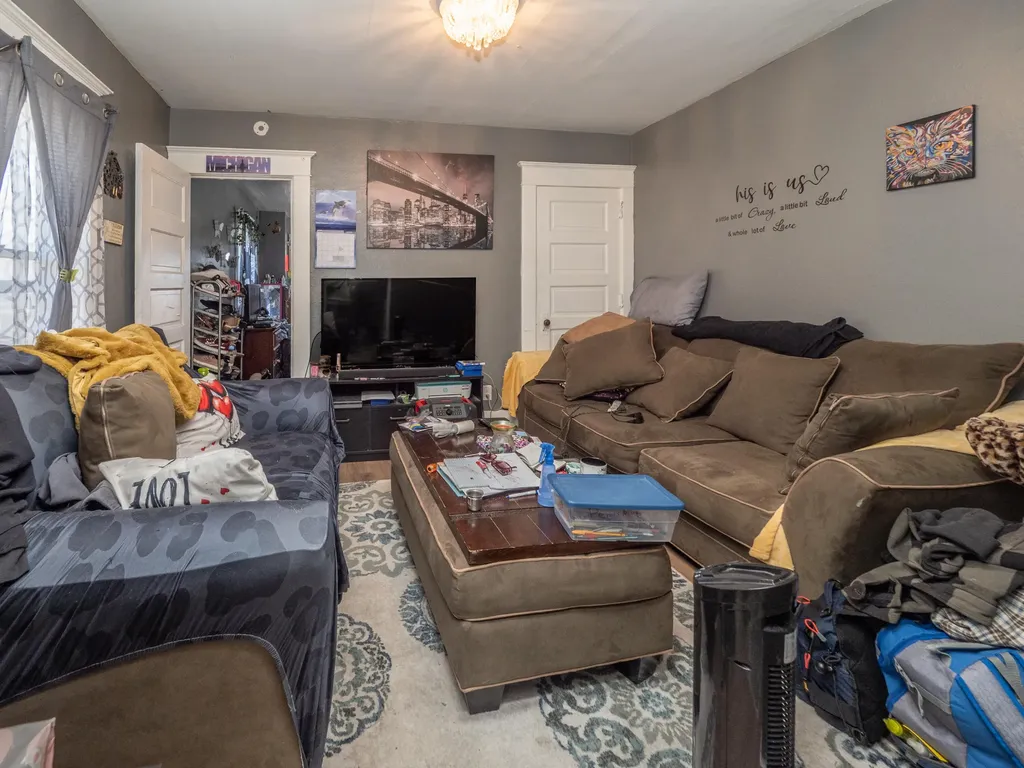 922 S Park Street Kalamazoo City MI 49001