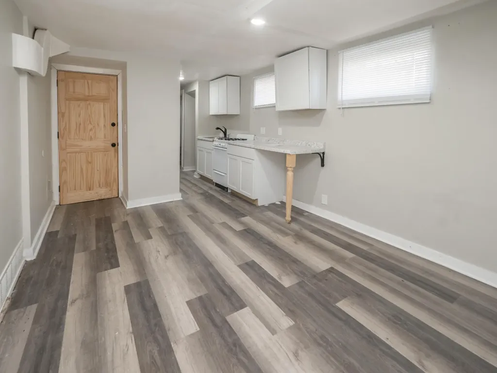 922 S Park Street Kalamazoo City MI 49001