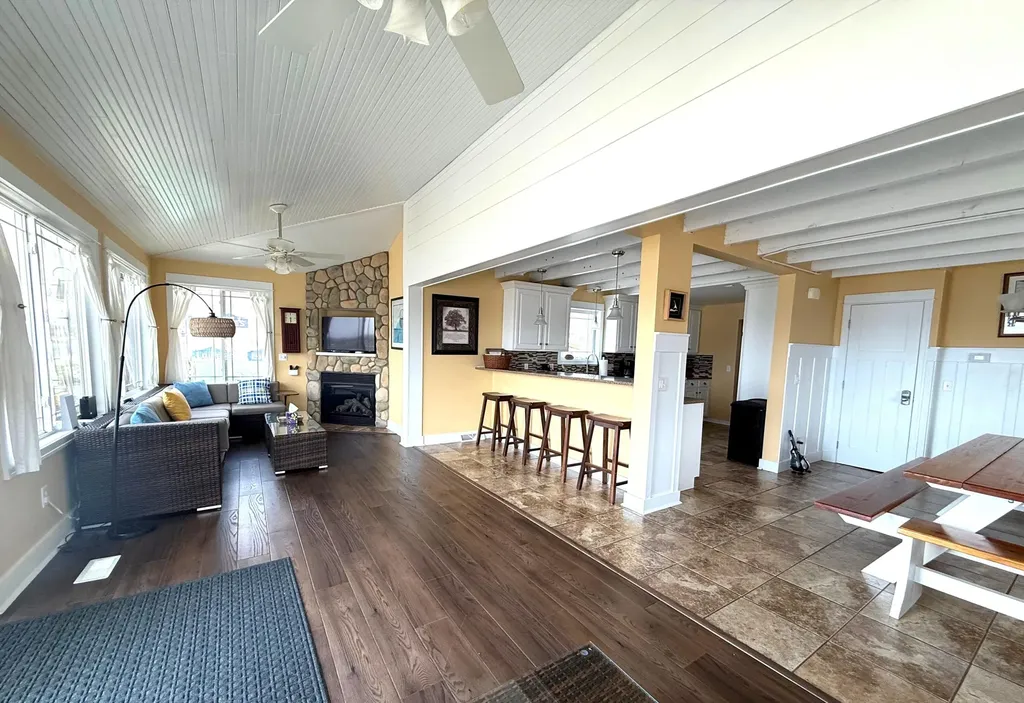 11362 E Shore Drive Barry Township MI 49046