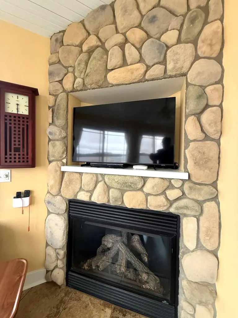 11362 E Shore Drive Barry Township MI 49046