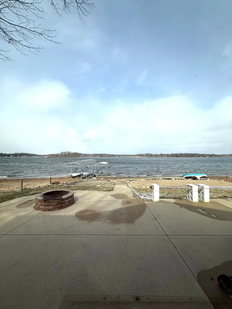 11362 E Shore Drive Barry Township MI 49046