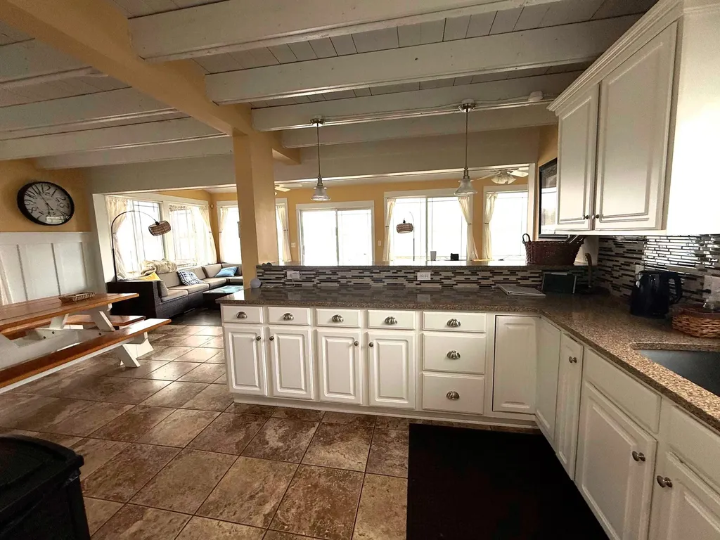 11362 E Shore Drive Barry Township MI 49046