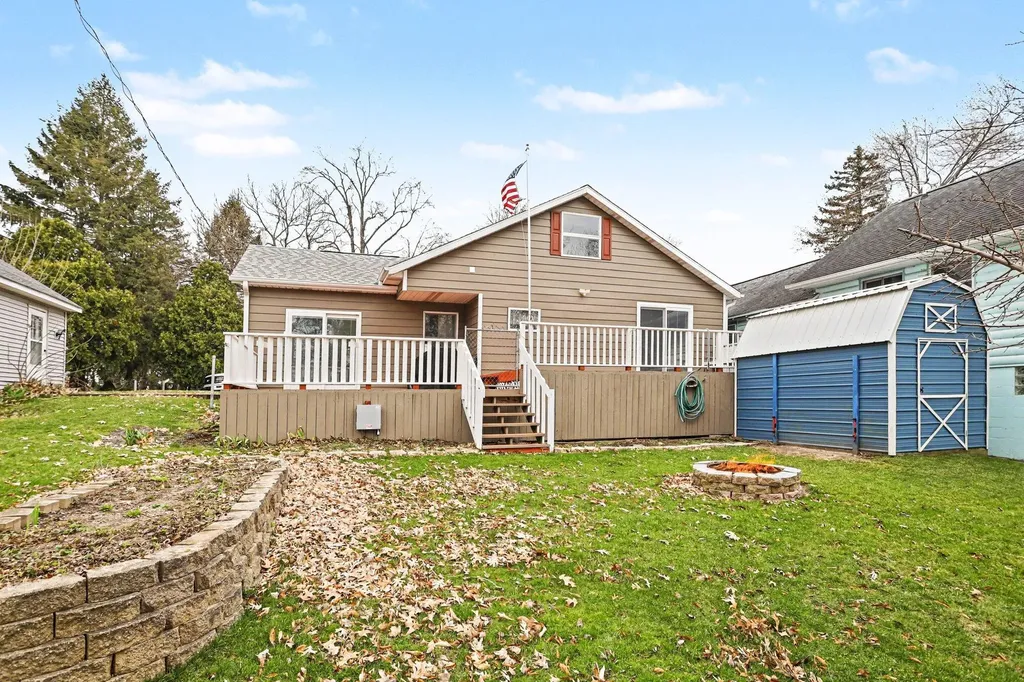 771 Beechwood Drive Hope Township MI 49046