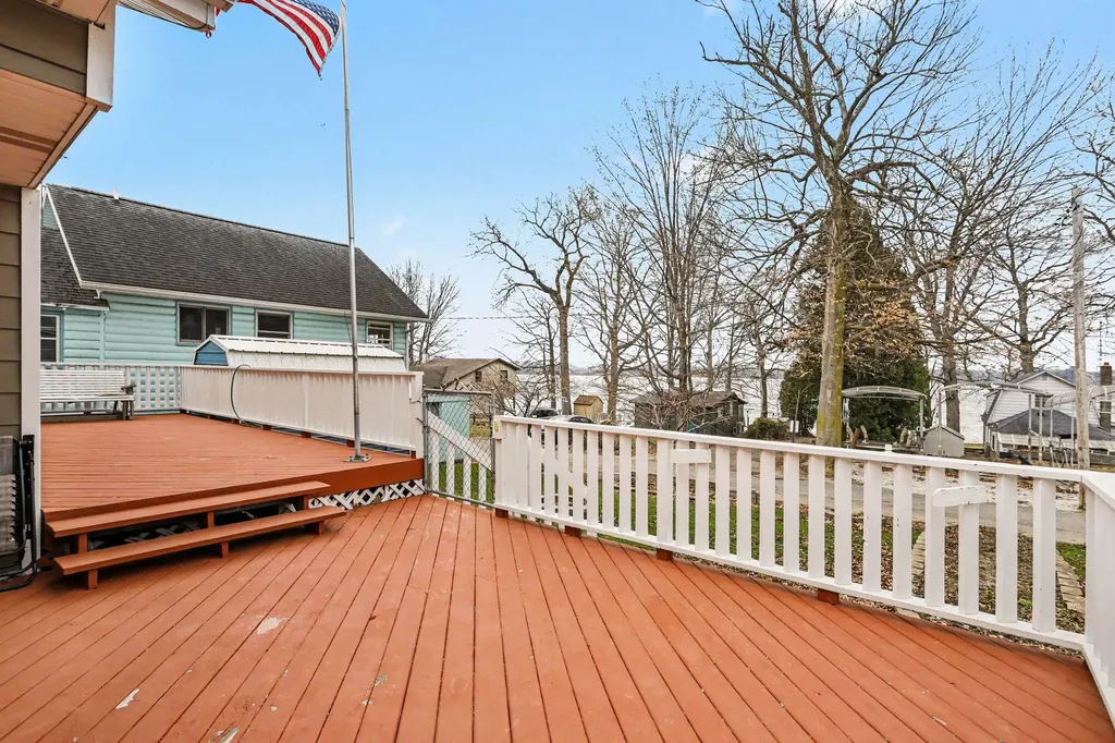 771 Beechwood Drive Hope Township MI 49046