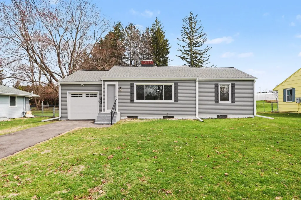 2305 Maple Drive Summit Township MI 49203