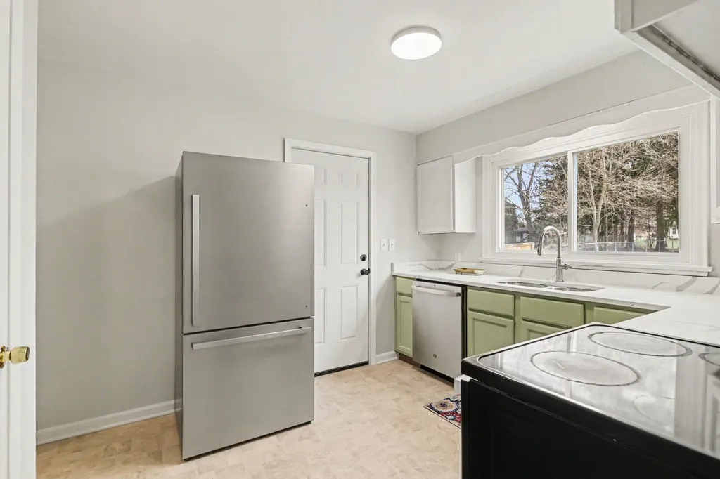 2305 Maple Drive Summit Township MI 49203