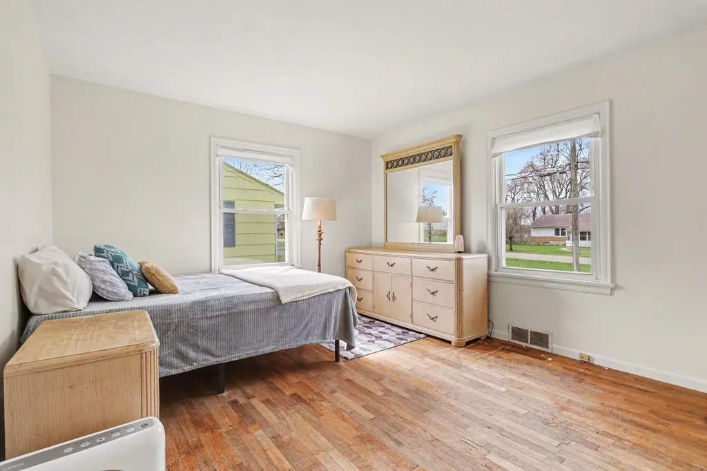 2305 Maple Drive Summit Township MI 49203