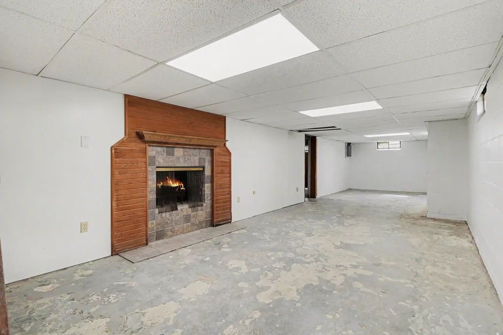 2305 Maple Drive Summit Township MI 49203