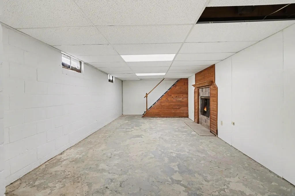 2305 Maple Drive Summit Township MI 49203