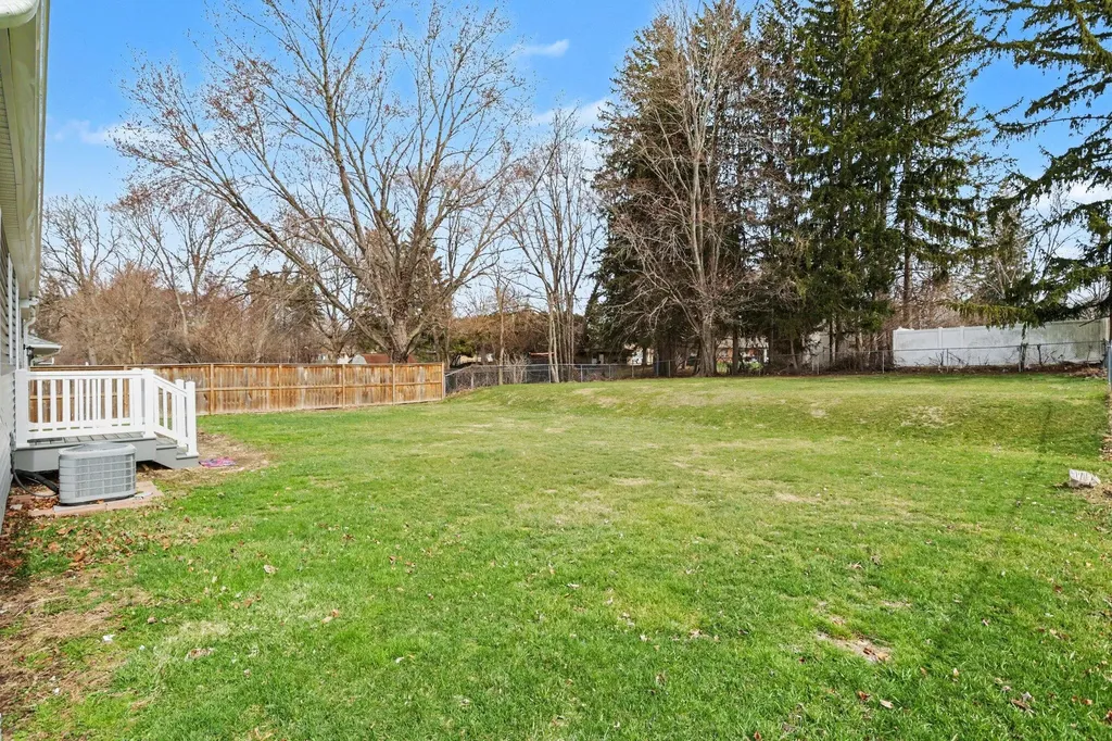 2305 Maple Drive Summit Township MI 49203