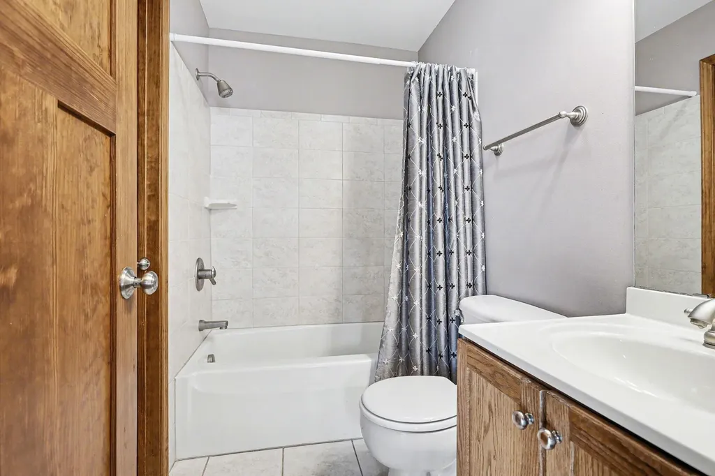 1921 Pineridge Drive Rutland Charter Township MI 49058