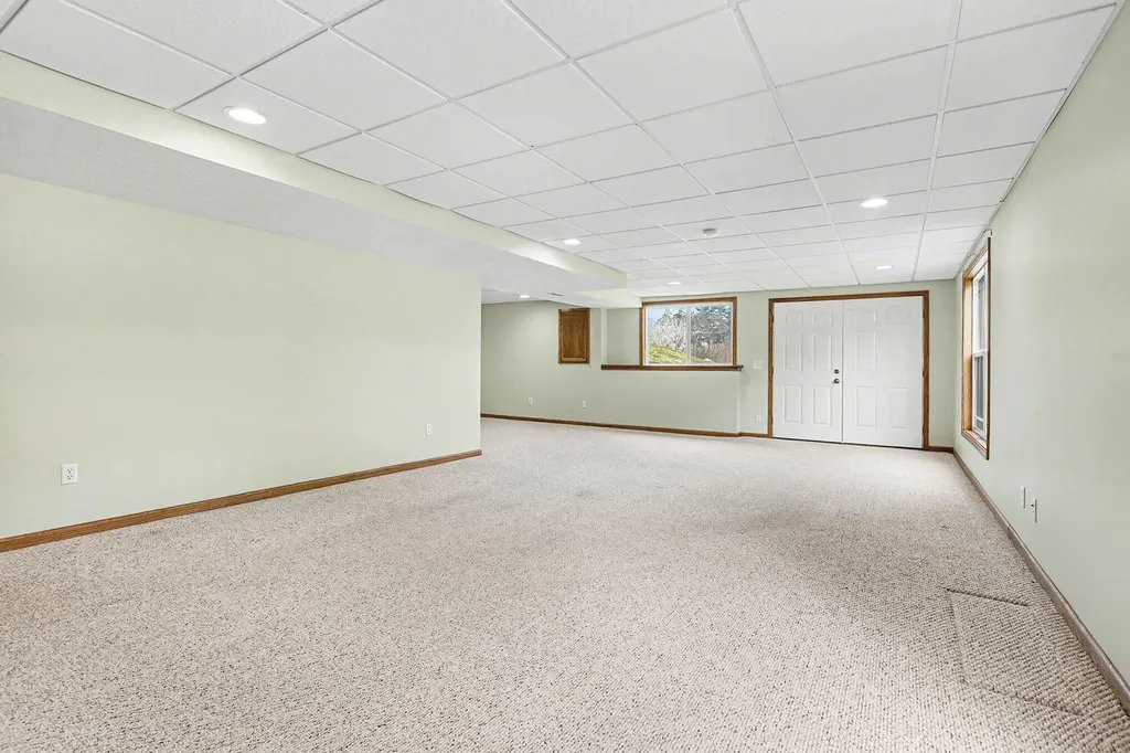 1921 Pineridge Drive Rutland Charter Township MI 49058