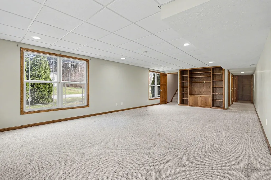 1921 Pineridge Drive Rutland Charter Township MI 49058