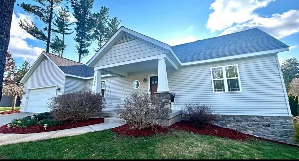 1921 Pineridge Drive Rutland Charter Township MI 49058