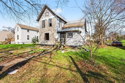 606 8TH Street Three Rivers City MI 49093