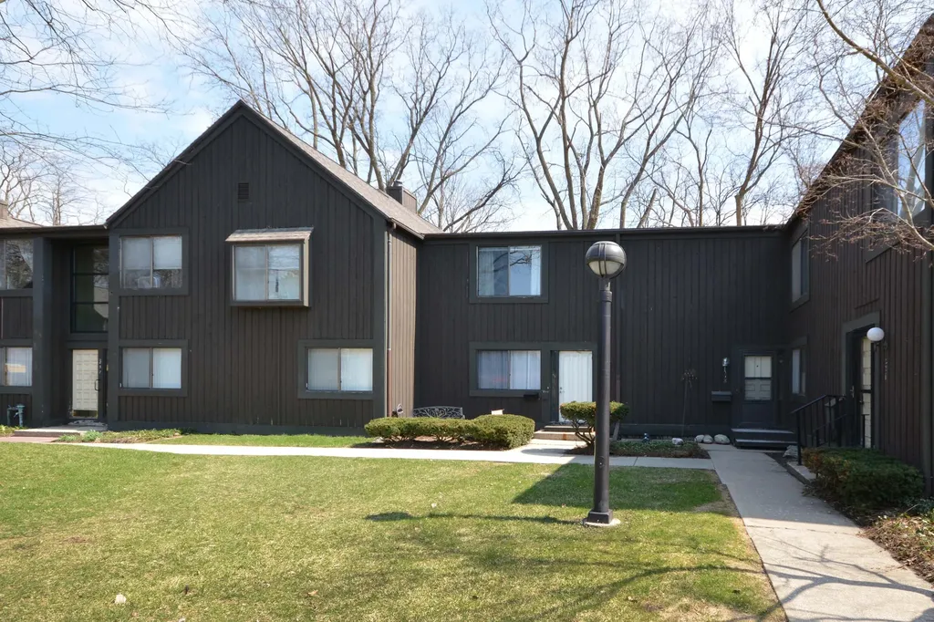 230 Falkirk Court Kalamazoo Charter Township MI 49006