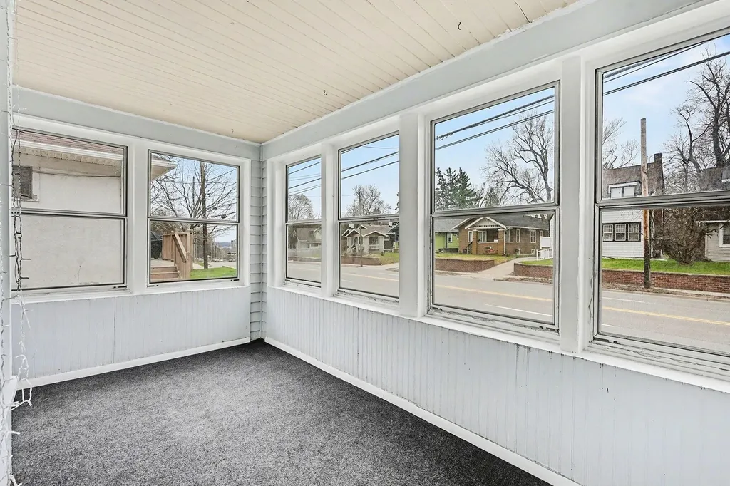 1510 W Main Street Kalamazoo City MI 49006