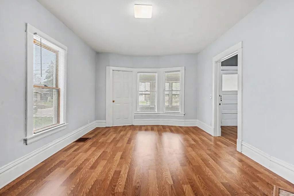 1510 W Main Street Kalamazoo City MI 49006